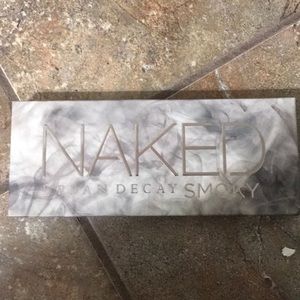 Urban Decay Naked Smokey palette